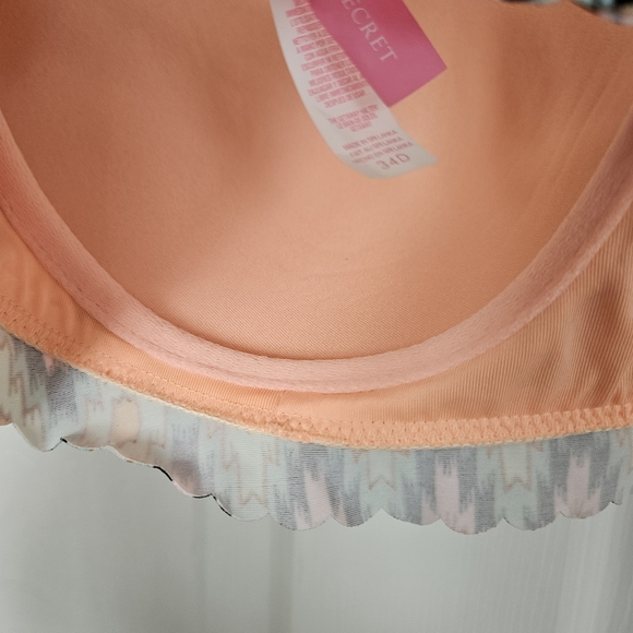 Victoria secret underwire bikini bathing suit top - Picture 6 of 9